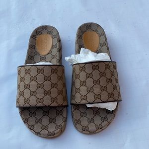 Gucci slides